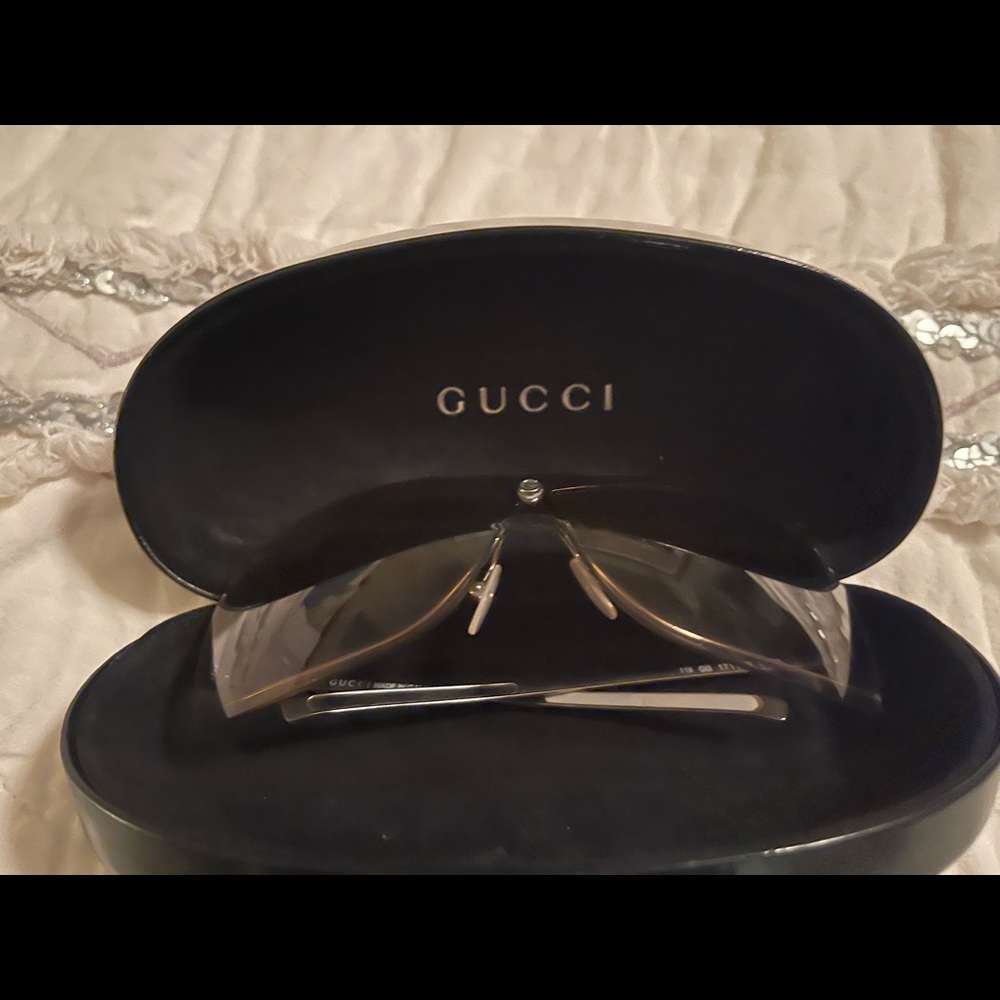 Authentic Gucci shield ladies sunglasses
